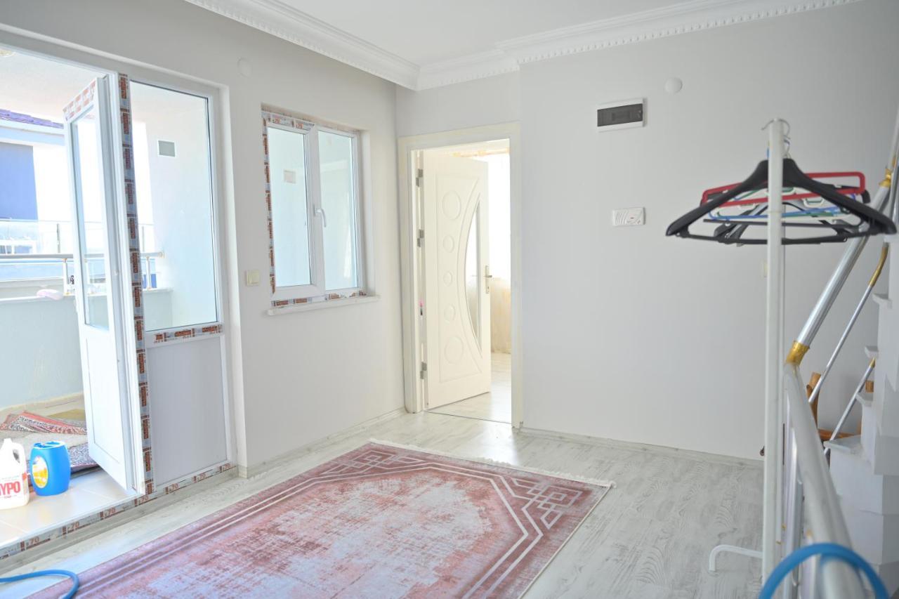 Ahmet Teacher Hotel,6 Minutes From The Airport Arnavutkoy Buitenkant foto