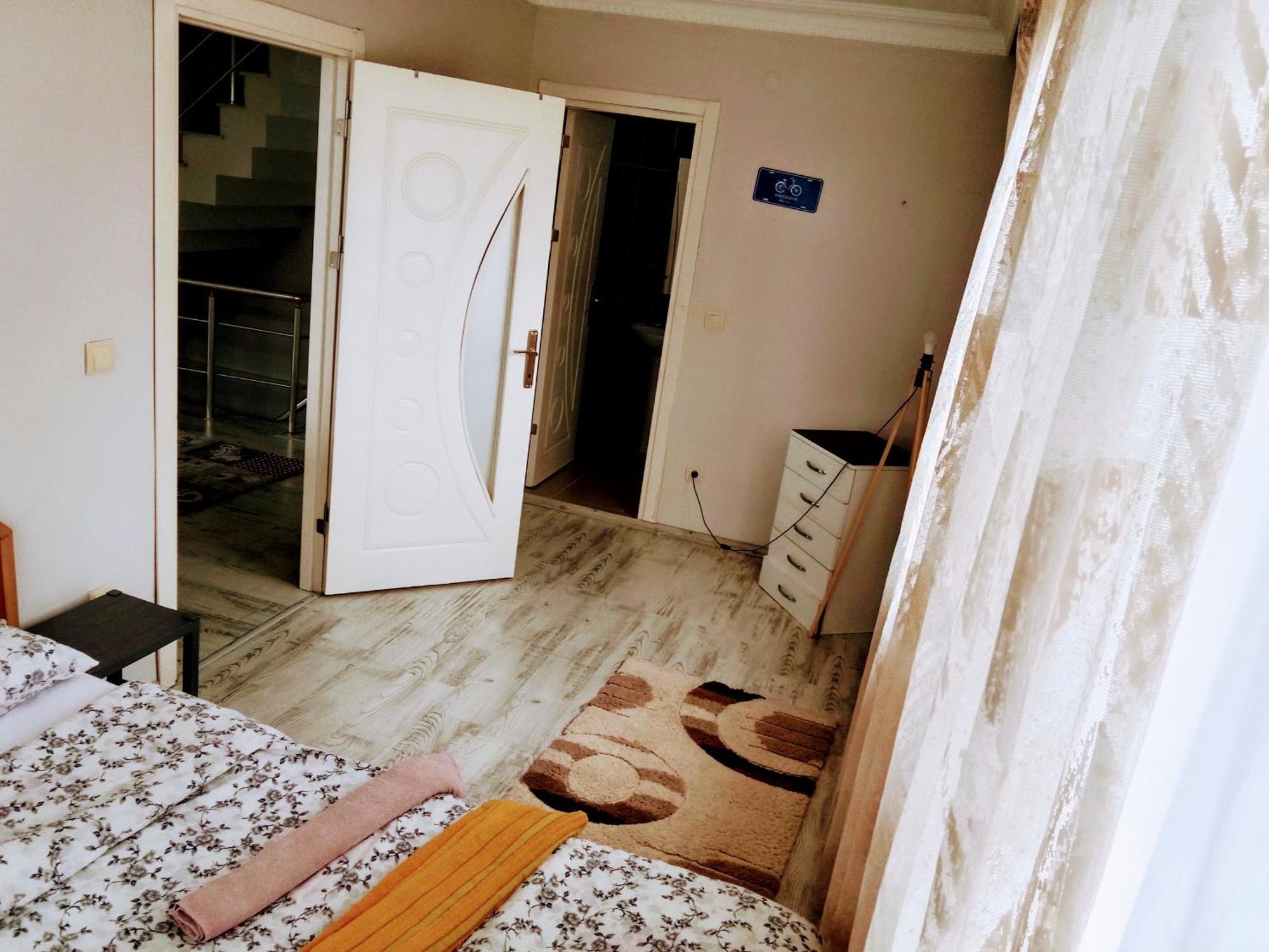 Ahmet Teacher Hotel,6 Minutes From The Airport Arnavutkoy Buitenkant foto
